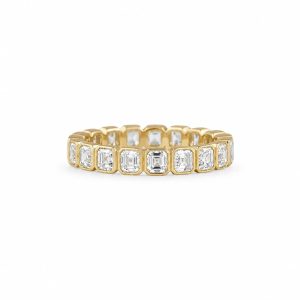 Asscher cut eternity-ring i bezelinnfatning, 1,90 ct